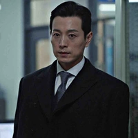 คุณพ่อ คริส 😎(พ่อนางเอก)(แฝดสาม)