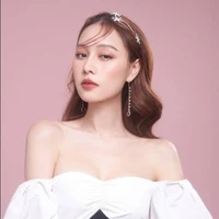 นา(แม่พระเอก)