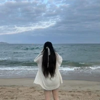 พลอย