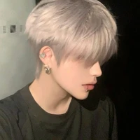 เฉินหลง(น.อ)