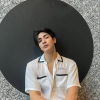 คิง(พระเอก)