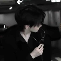 ธีย์👑