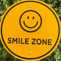 แอดยิ้ม