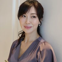 Jeon Sooah /Aunt/