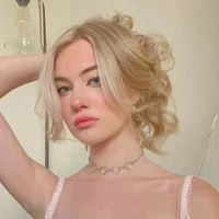 Elli scott