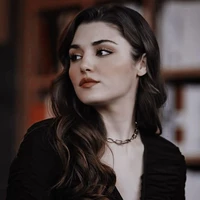 Lilly De Luca (ML mother)