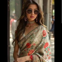 Riya Oberoi (fl aunt)
