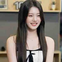 Park Da-in (Rora)
