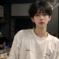 มินฮยอน(นายเอก)