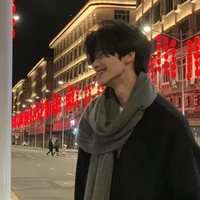 เกมส์ พี่ชายคนโตของนอ.