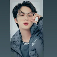 Jeon Seokjin/ex mafia queen/mother of jk