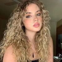 Denis (hermana de Daniela)