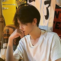 เวฟ(พระเอก)