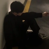 ไต้ฝุ่น(มือซ้าย)