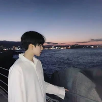 บีซ เพื่อนน.อ.