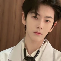 เจ้านาย | เพื่อนพระเอก