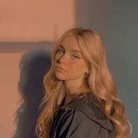 Júlia (Perigosa)
