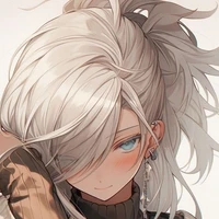 Lucia (24)