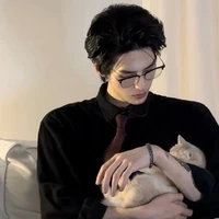 คิม(เป็นพี่ของคิน)พ.อ