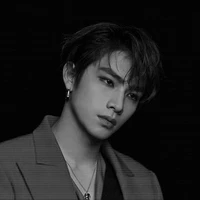 AUSTIN FELIX WALLACE ( ADIK AXEL )