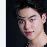 มาร์ค  |เพื่อนพระเอก