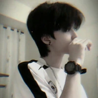 หิน พระเอก น้องคนกลาง