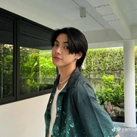 ภีม(เพื่อนพ.อสภานักเรียน👑)