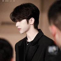 คิว(ผู้ช่วยน.อ)