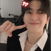 อมยิ้ม
