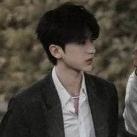 ทิน_(องครักษ์/พระพี่เลี้ยงพระเอก)