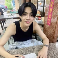 อั้ม(เพื่อน นอ)