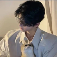 ภาคิน(พ.อ แวมไพร์👑)