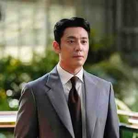 กฤษฎา(พ่อพระเอก)