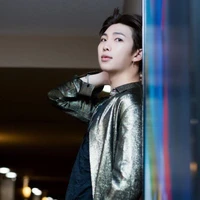 Kim Nam-Joon ( irmão do Tae)