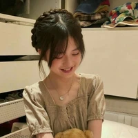 ฟิว (พี่สาวนายเอกตอนเด็ก)