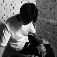 ใต้แว่น