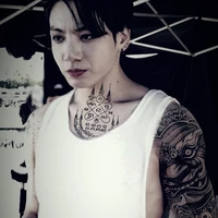 พ่อครูหาญ[พระเอก]