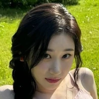LEE CHAERYEONG