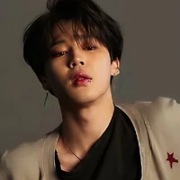 jimin~☾︎