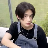 เต๋  พระเอก