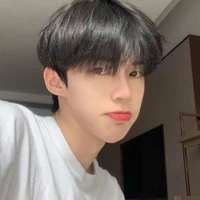 ทิว(นายเอก)