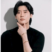 Lee jong suk
