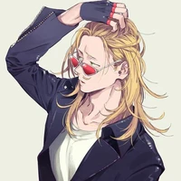 presec Mic (a d.)