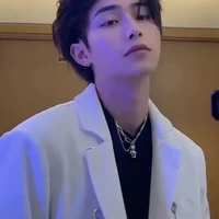 เพื่อน พอ.คิน