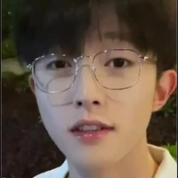 ไนท์:เพื่อนพอ.