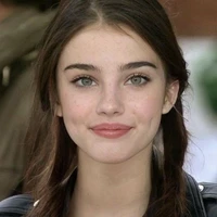 Juliette Rossi (FL small sis)