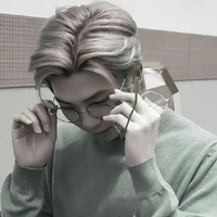 แซม