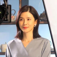 indira putri mahendra (ibu)