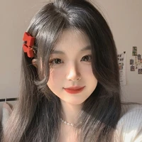 Lily (O)