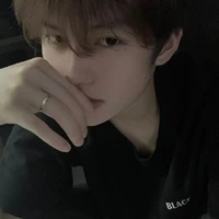 เร็น(พระเอก+สตรีมเมอร์)